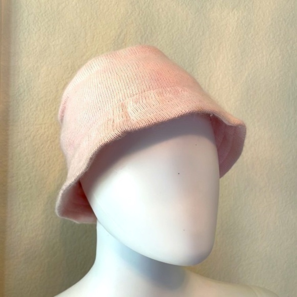 UEC Banana Republic pink cotton/ wool/angora bucket hat